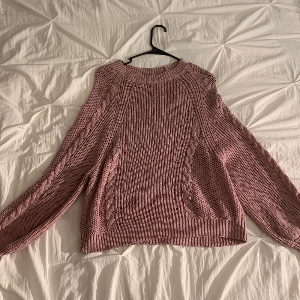 American Eagle big sleeved sweater